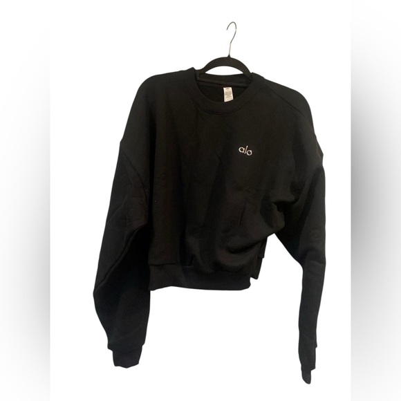 ALO Yoga | Tops | Nwt Alo Yoga Cropped Accolade Crewneck Black
